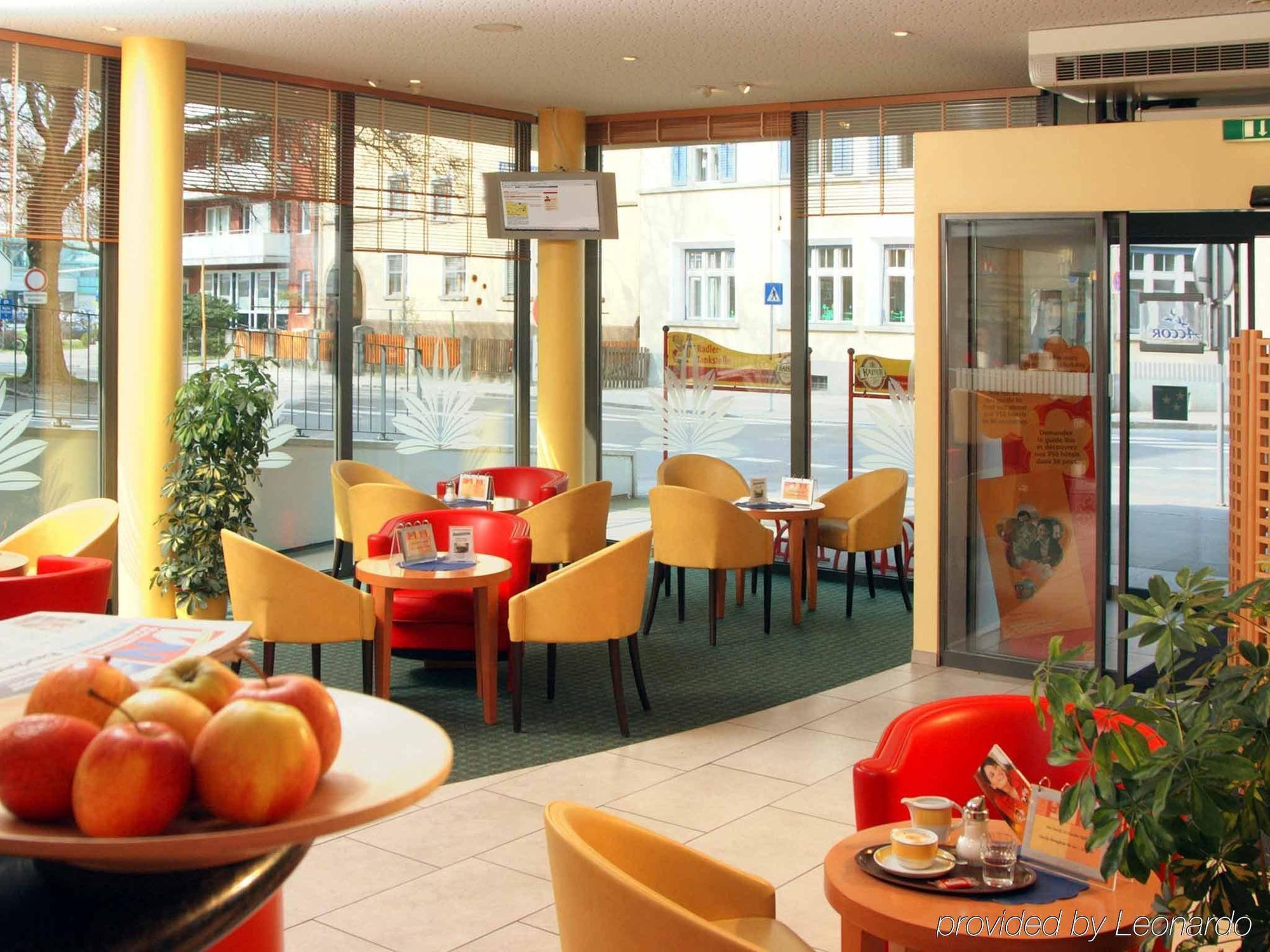 Hotel Ibis Брегенц Экстерьер фото
