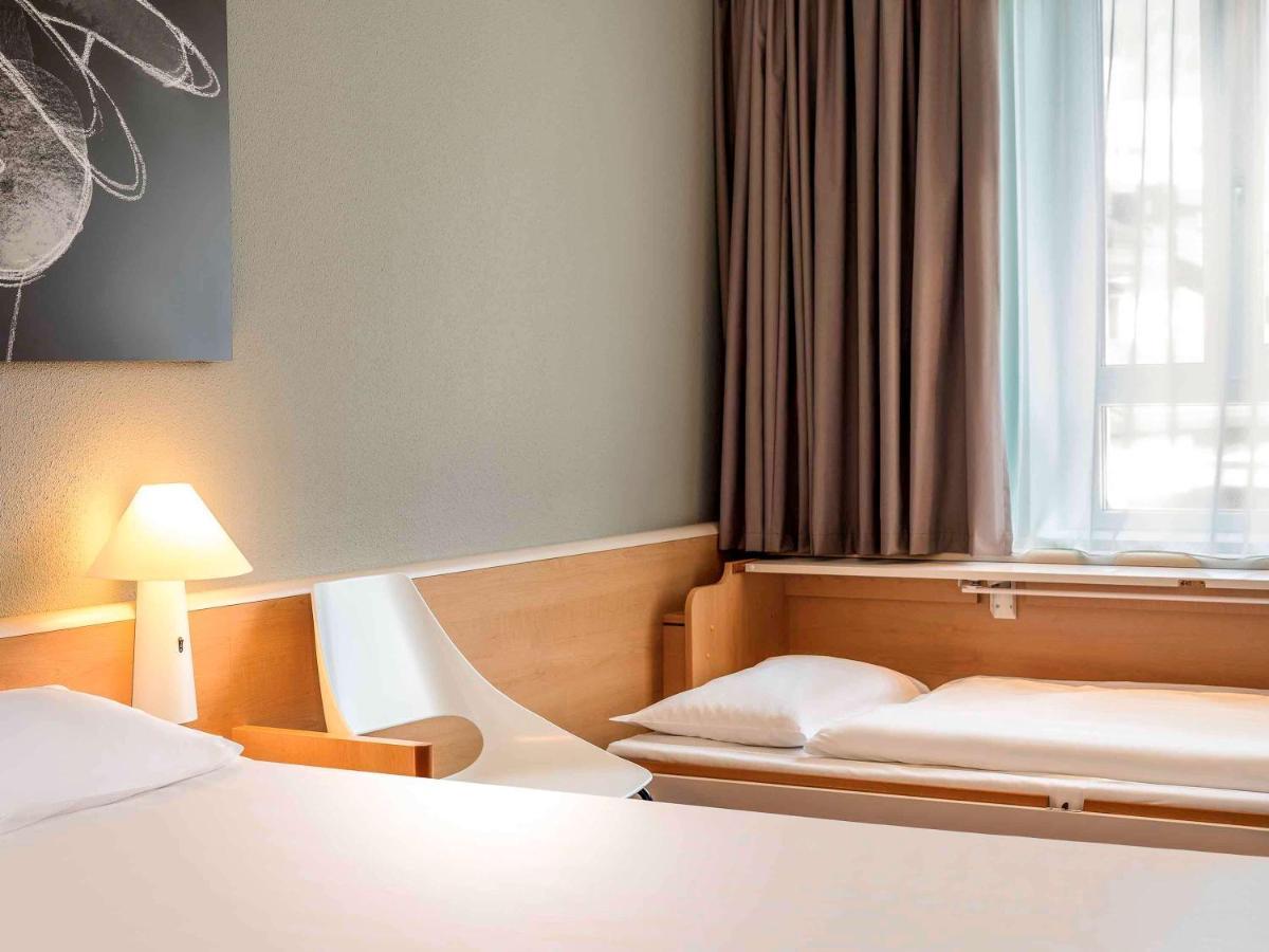 Hotel Ibis Брегенц Экстерьер фото